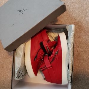 GUISEPPE ZANOTTI DESIGN